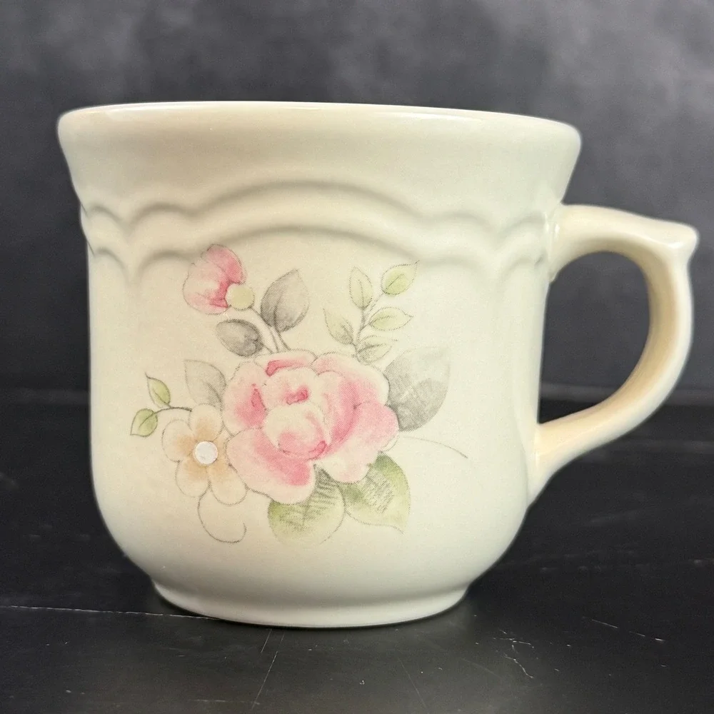 Vintage Pfaltzgraff Tea Rose Pattern Tea Cup 1985 Embossed Raised Back Stamp EUC